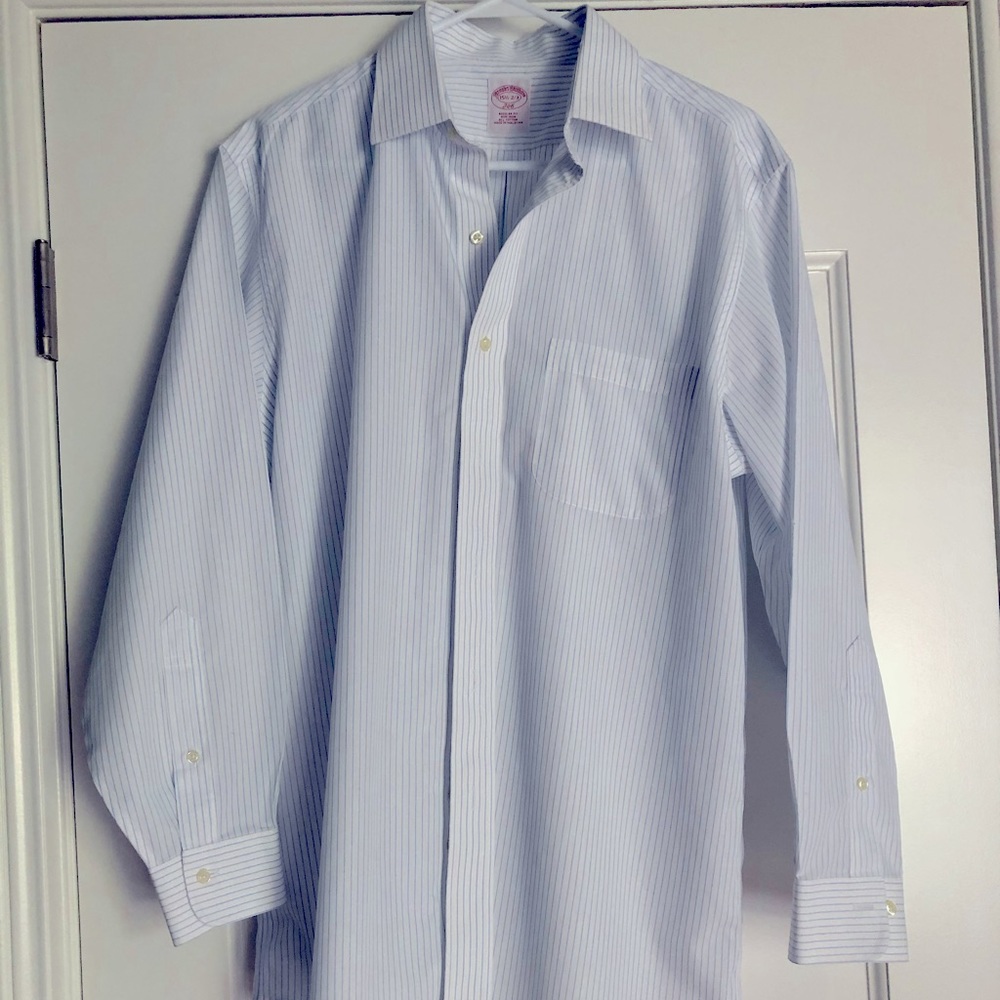 Brooks Brothers Men’s button up long sleeve M